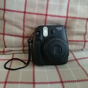 Black Polaroid Instax Mini 8 🌻
